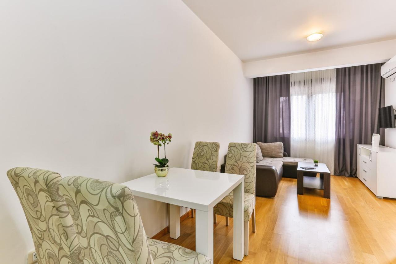 City Montesun Apartments Budva Exteriör bild